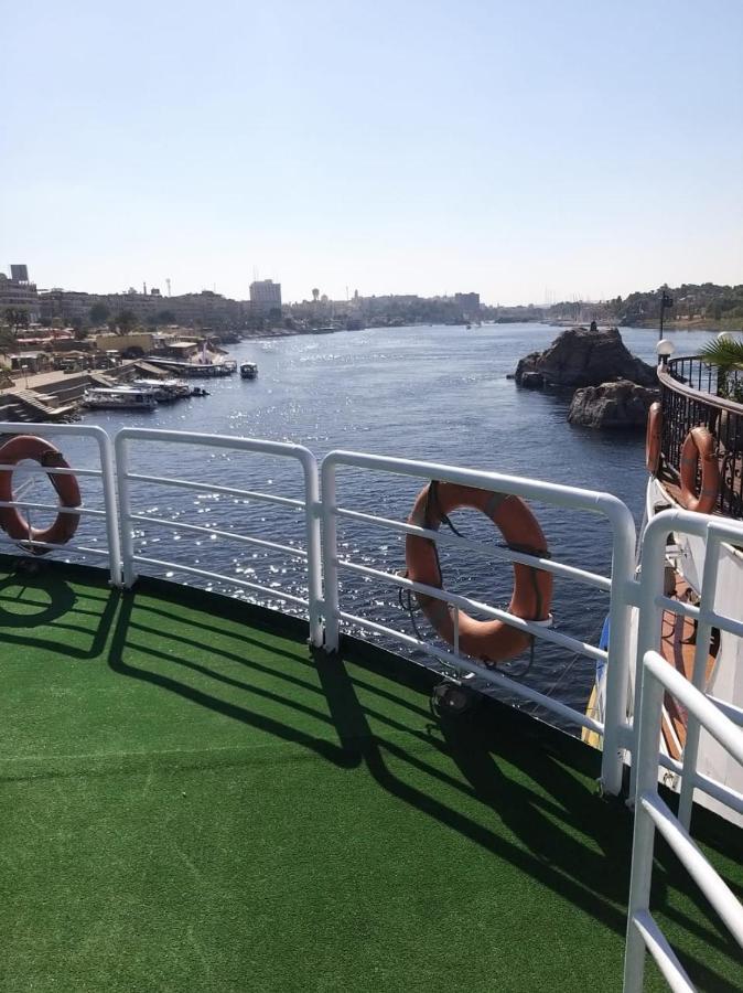 King Tut I Nile Cruise - Every Monday 4 Nights From Luxor - Every Friday 7 Nights From Aswan Exterior foto